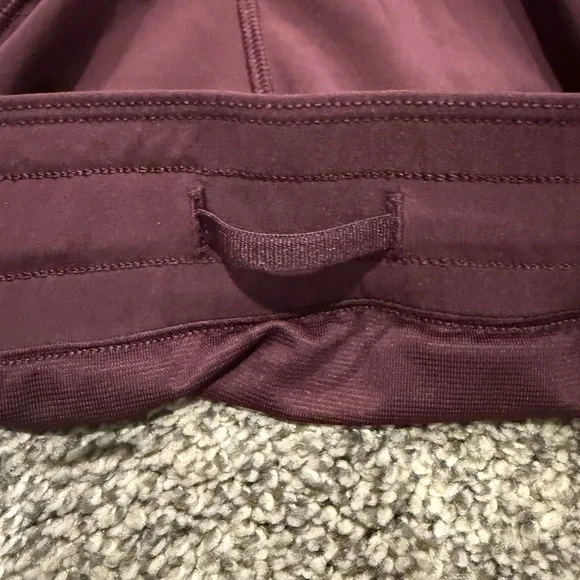 Lululemon Hotty Hot 2.5” Shorts - Picture 11 of 12